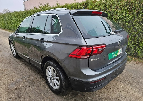 Volkswagen Tiguan cena 31900 przebieg: 138000, rok produkcji 2016 z Chodzież małe 596